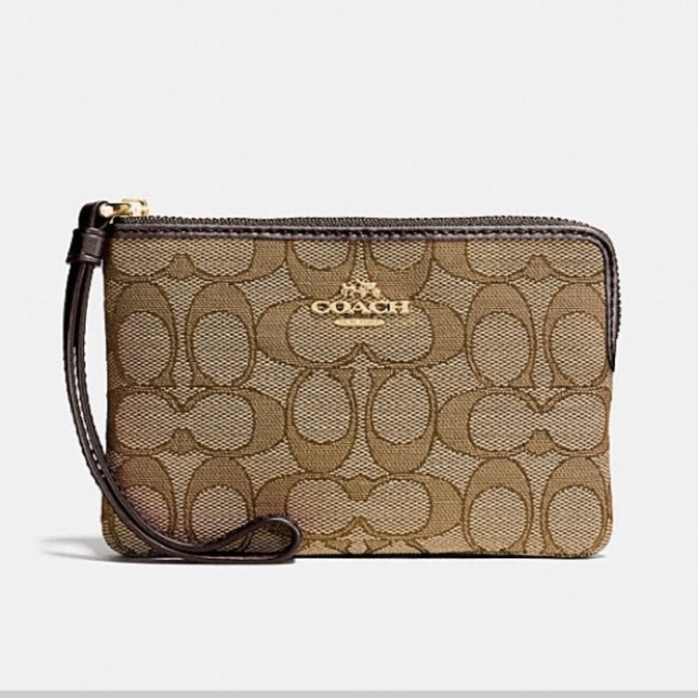 💯 Corner Zip Wristlet In Signature Canvas 💯